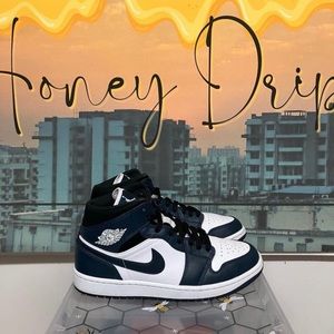 Air Jordan 1 Mid ‘Armory Navy’